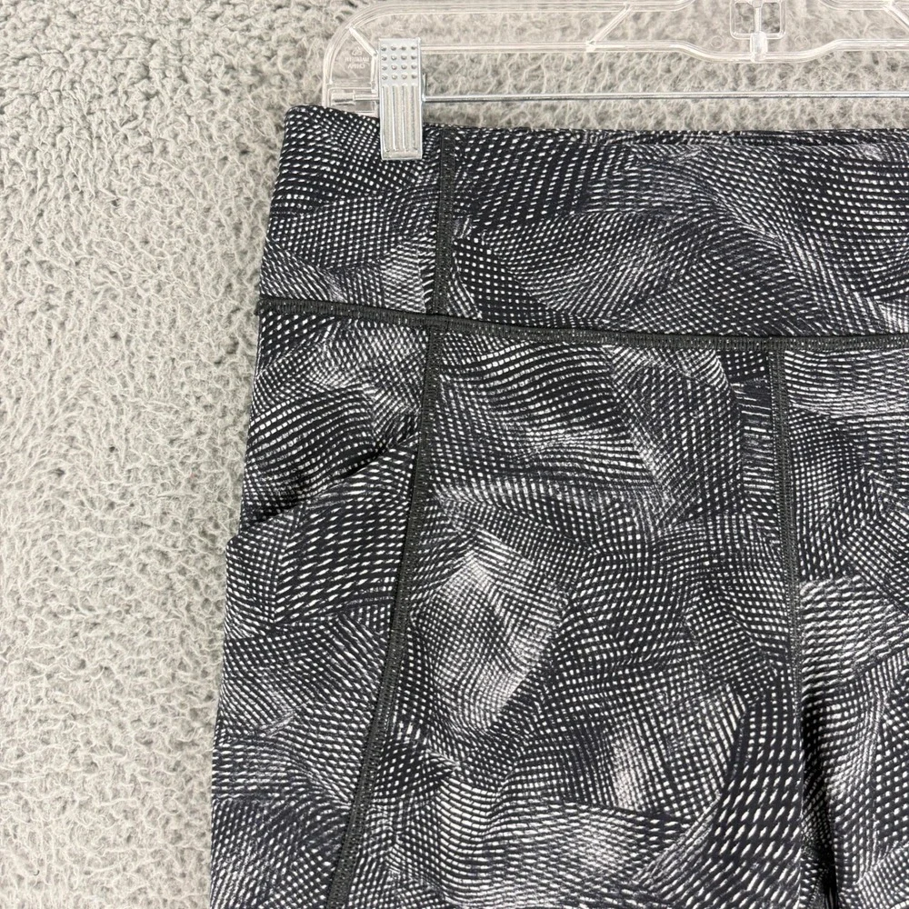 Lululemon Fast and Free Crop Leggings Womens 10 Black Geo Dot Pockets Nulux Run